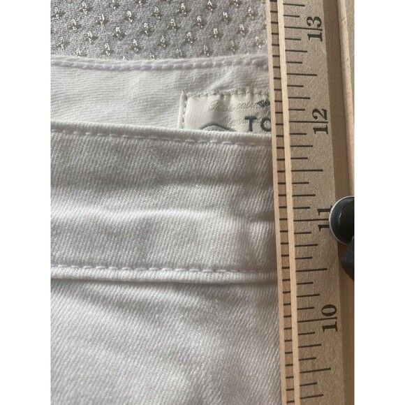 Torrid Jean Shorts White Denim Stretch High Rise Bermuda plus size 26 NEW - Picture 9 of 13